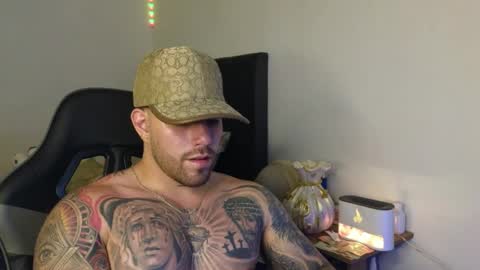 Snapshot of ades_lowe chatting on May 6, 2026, 6:19 am Ades online show from May 6, 2026, 6:19 am