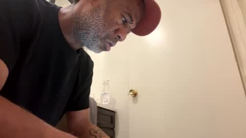 Snapshot of adick_ting chatting on June 15, 2026, 9:11 am adick_ting online show from June 15, 2026, 9:11 am