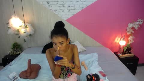 Snapshot of adisson_petite1 chatting on November 29, 2025, 6:55 pm adisson_petite1 online show from November 29, 2025, 6:55 pm