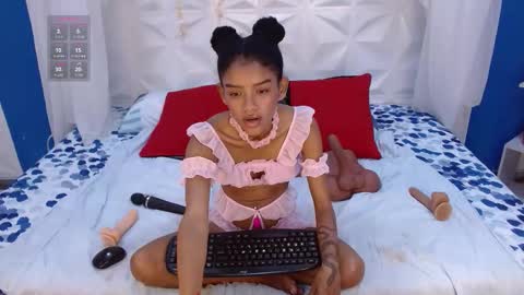 Snapshot of adisson_petite1 chatting on February 6, 2026, 6:00 pm adisson_petite1 online show from February 6, 2026, 6:00 pm