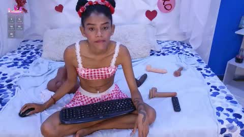 Snapshot of adisson_petite1 chatting on February 22, 2026, 7:45 pm adisson_petite1 online show from February 22, 2026, 7:45 pm