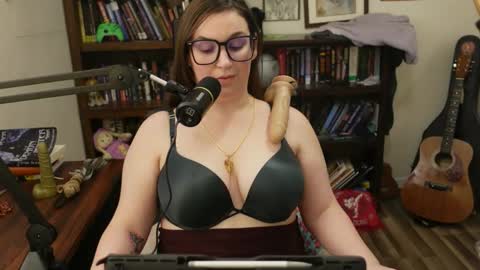 adobe_angel304 online show from December 1, 2024, 11:58 pm