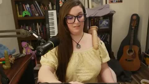 adobe_angel304 online show from January 16, 2025, 2:51 am