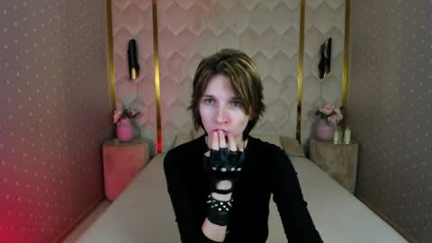 Snapshot of adonbev chatting on March 31, 2026, 5:30 am adonbev online show from March 31, 2026, 5:30 am