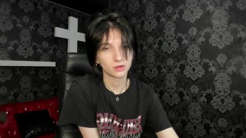 Snapshot of adonbev chatting on May 7, 2026, 5:57 am adonbev online show from May 7, 2026, 5:57 am