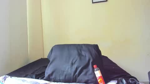 Adonis Knight  online show from October 28, 2025, 6:10 pm