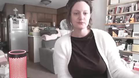 Snapshot of adorable22 chatting on January 1, 2025, 7:43 pm adorable22 online show from January 1, 2025, 7:43 pm