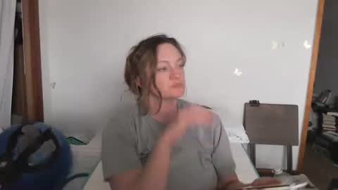 Snapshot of adorable22 chatting on November 7, 2025, 9:15 pm adorable22 online show from November 7, 2025, 9:15 pm