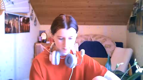 Snapshot of adorable_sparkle chatting on February 21, 2025, 1:33 pm adorable_sparkle online show from February 21, 2025, 1:33 pm