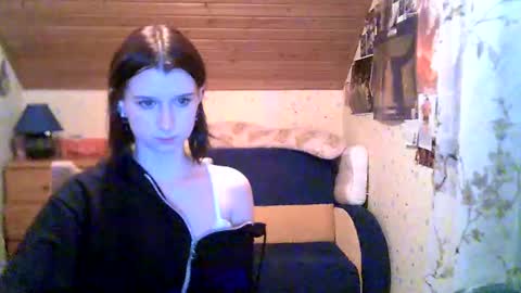 Snapshot of adorable_sparkle chatting on March 6, 2025, 7:21 pm adorable_sparkle online show from March 6, 2025, 7:21 pm