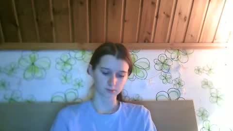 Snapshot of adorable_sparkle chatting on October 25, 2025, 3:29 pm adorable_sparkle online show from October 25, 2025, 3:29 pm