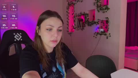 Snapshot of adrean_sofi chatting on June 28, 2026, 1:06 pm adrean_sofi online show from June 28, 2026, 1:06 pm