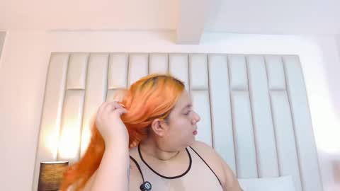 ANDREA PEREZ online show from November 27, 2025, 11:45 am