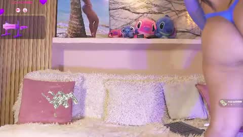 Adri crof online show from July 17, 2026, 4:08 am