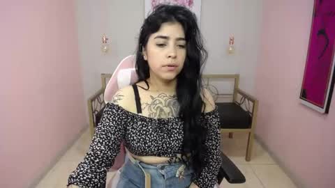 Adri  online show from May 13, 2026, 12:24 pm