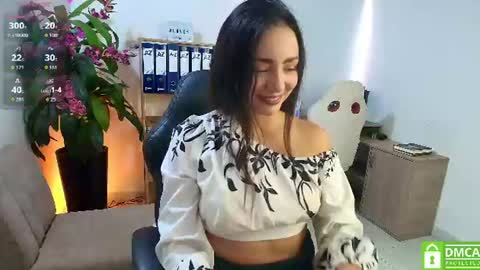 Snapshot of adri_miller chatting on July 13, 2026, 1:36 pm adri miller online show from July 13, 2026, 1:36 pm