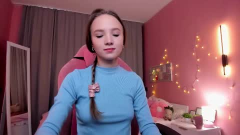 Eva online show from November 23, 2025, 7:30 am