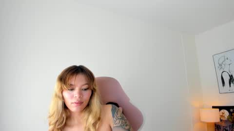 Snapshot of adria_ross chatting on September 28, 2025, 2:00 pm Adriana online show from September 28, 2025, 2:00 pm