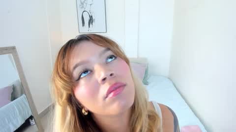 Snapshot of adria_ross chatting on October 7, 2025, 12:13 pm Adriana online show from October 7, 2025, 12:13 pm