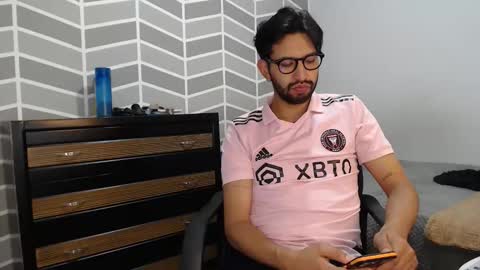 Snapshot of adrian_falcon chatting on June 6, 2026, 7:40 pm Adrian Falcon online show from June 6, 2026, 7:40 pm
