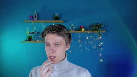 adrian_hart online show from December 19, 2025, 9:49 am