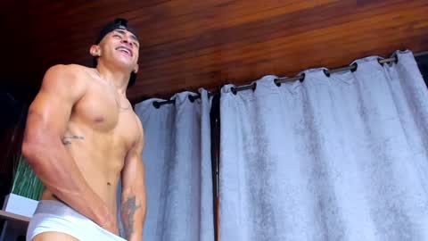 Snapshot of adrian_rae chatting on January 4, 2025, 2:46 pm   online show from January 4, 2025, 2:46 pm