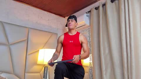 Snapshot of adrian_rae chatting on February 26, 2025, 12:03 pm   online show from February 26, 2025, 12:03 pm