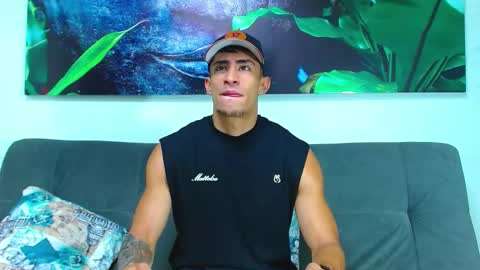 Snapshot of adrian_rae chatting on March 1, 2025, 11:50 am   online show from March 1, 2025, 11:50 am