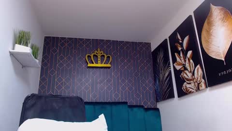 Snapshot of adrian_rae chatting on March 6, 2025, 2:51 pm   online show from March 6, 2025, 2:51 pm