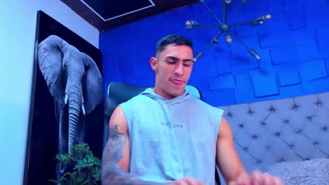   online show from November 5, 2025, 12:54 am