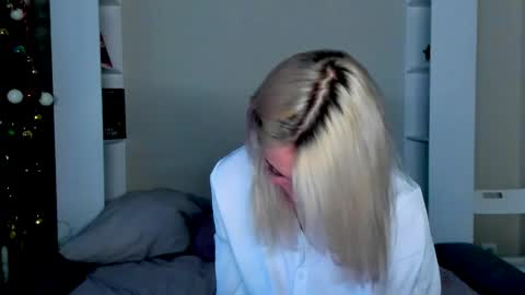 Adriana online show from January 17, 2026, 1:05 pm