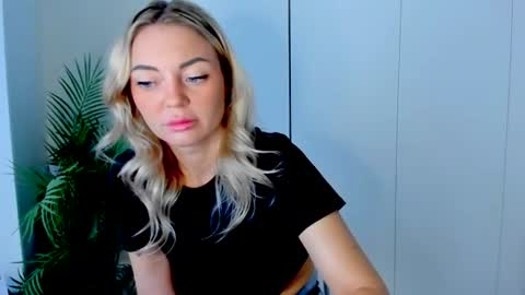 Snapshot of adriana_coy_ chatting on June 28, 2026, 9:48 am Adriana online show from June 28, 2026, 9:48 am