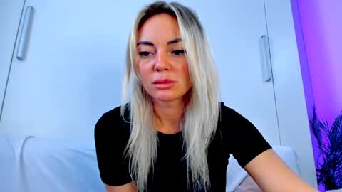 Snapshot of adriana_coy_ chatting on July 5, 2026, 9:49 am Adriana online show from July 5, 2026, 9:49 am