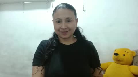 Adriana Tellez online show from September 23, 2025, 1:14 pm