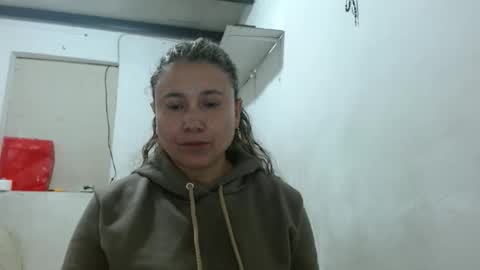 Adriana Tellez online show from January 5, 2026, 5:27 pm