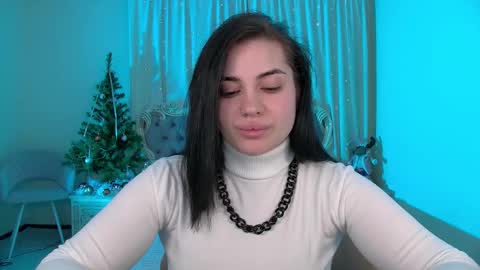 AdrianaTores online show from December 19, 2025, 5:47 am
