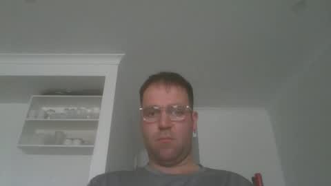 adrianchiodo online show from December 1, 2025, 4:17 am