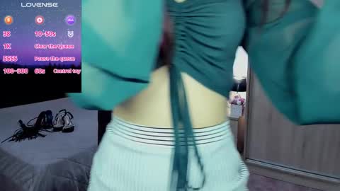 AdrianFay online show from November 23, 2025, 11:54 am