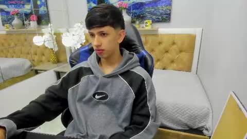 Adrian Franco online show from August 5, 2026, 12:19 pm