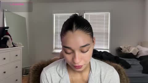 Adrianna  online show from November 12, 2025, 3:56 pm