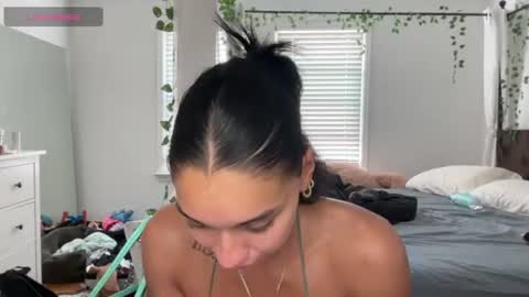 Snapshot of adriannarodriguez chatting on July 24, 2026, 8:18 pm Adrianna online show from July 24, 2026, 8:18 pm