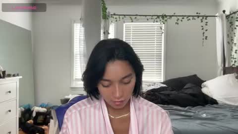 Snapshot of adriannarodriguez chatting on July 27, 2026, 6:04 pm Adrianna online show from July 27, 2026, 6:04 pm