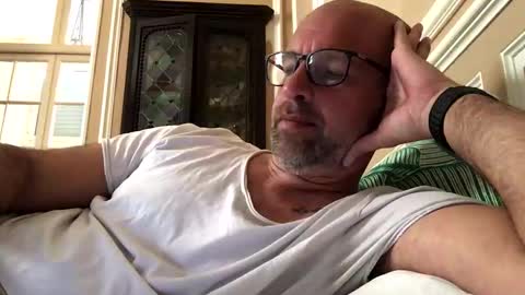 adrienfromparis online show from March 20, 2026, 10:09 am