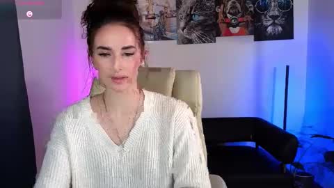 Adriana online show from February 19, 2025, 6:00 pm