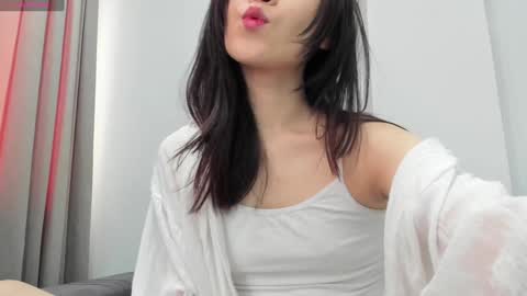 Aenie online show from February 1, 2025, 8:39 am