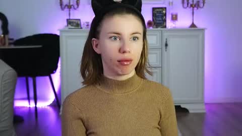 Aelia online show from November 3, 2025, 3:30 am