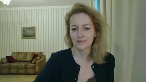 Snapshot of aeroliss chatting on June 11, 2026, 6:28 pm aeroliss online show from June 11, 2026, 6:28 pm