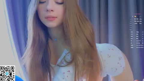 Afelia online show from September 23, 2025, 6:38 am