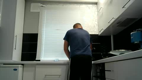 Sasha online show from November 7, 2025, 7:30 am