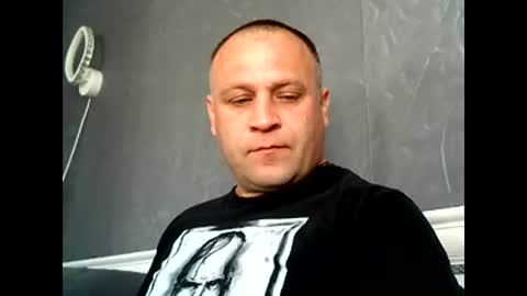 Sasha online show from April 19, 2026, 6:46 am